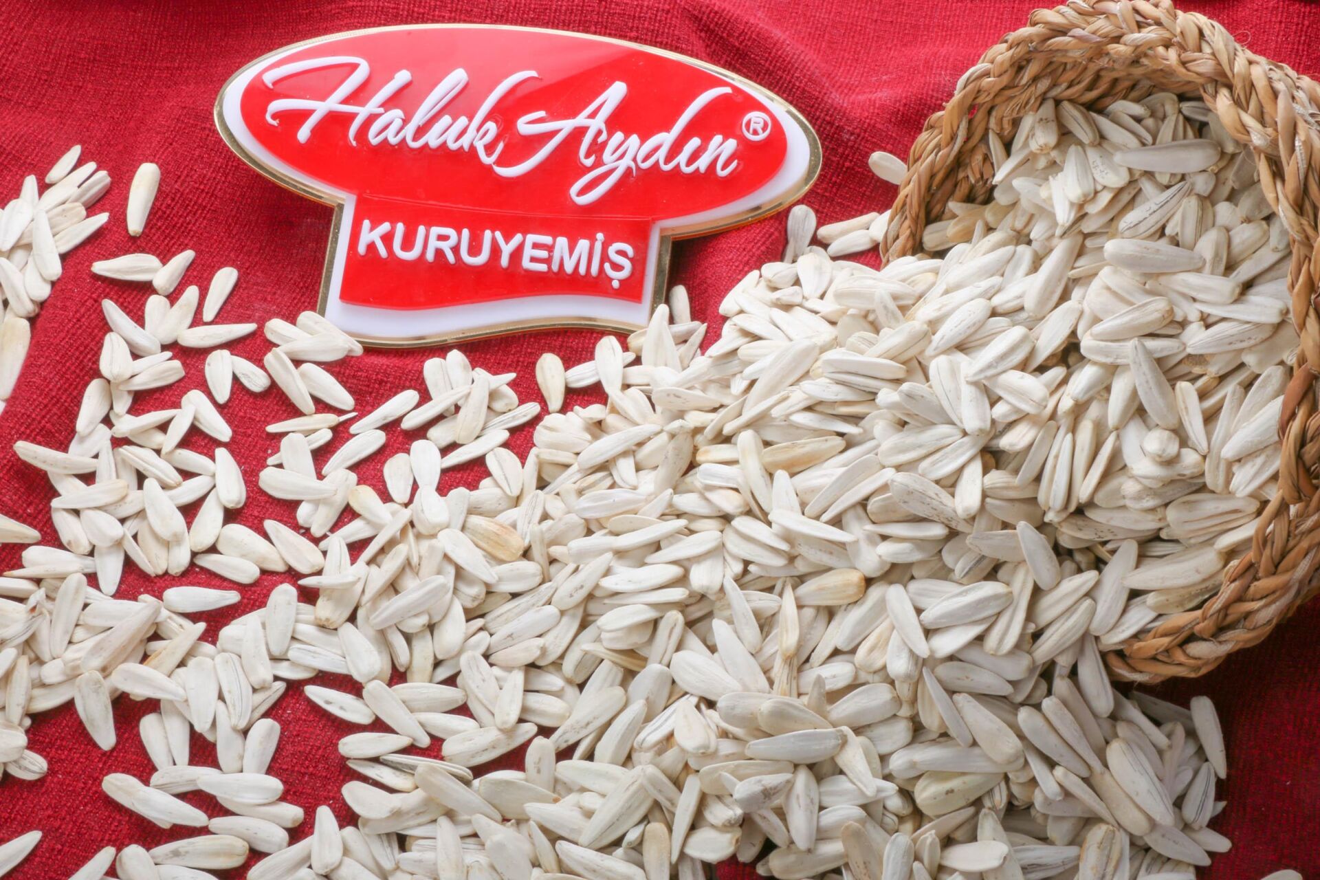 Haluk Aydın Kuruyemiş Kavrulmuş Tuzlu Beyaz Ay Çekirdeği 1 KG