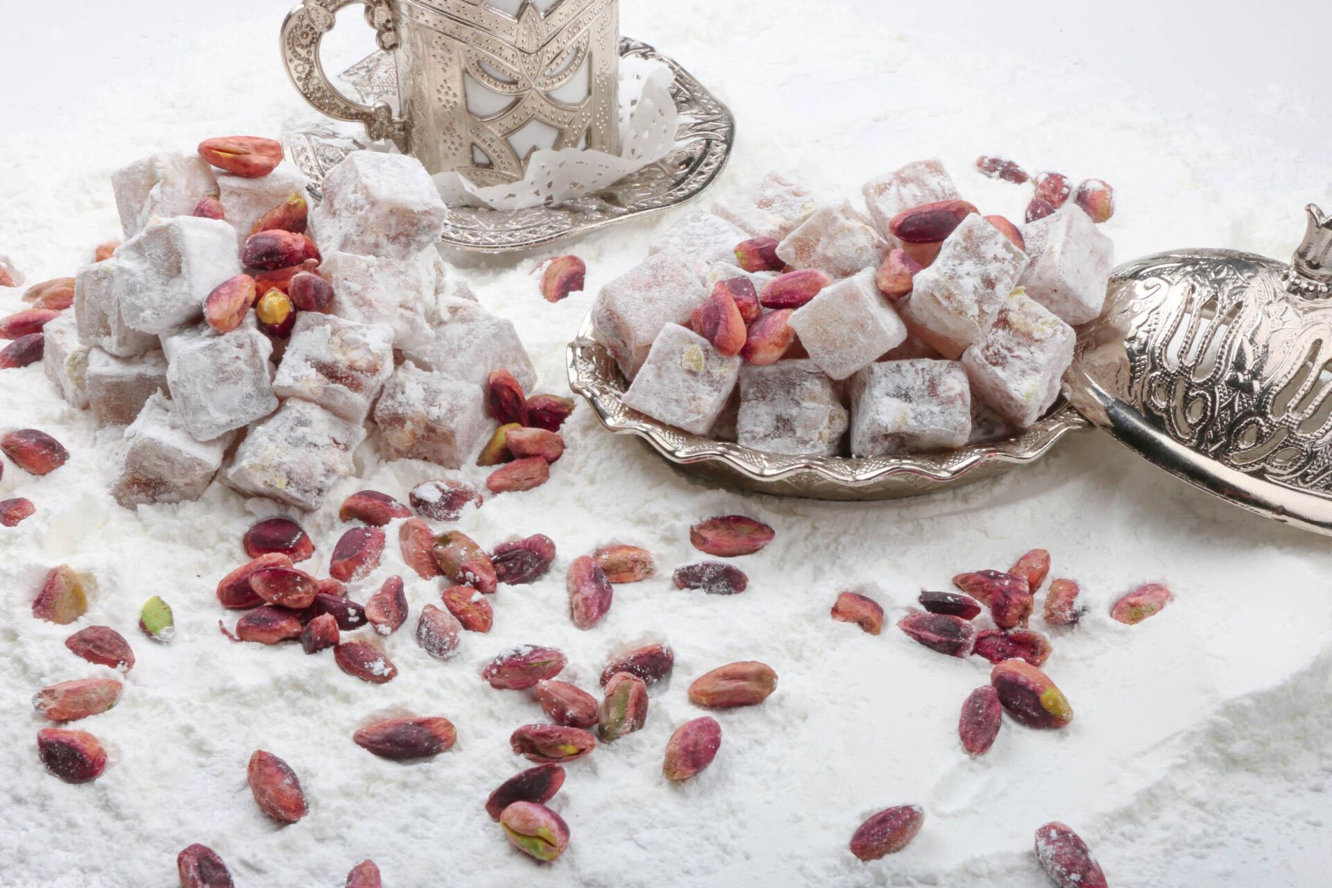 Haluk Aydın Nuts Double Roasted Pistachio Turkish Delight with Powdered Sugar 700g