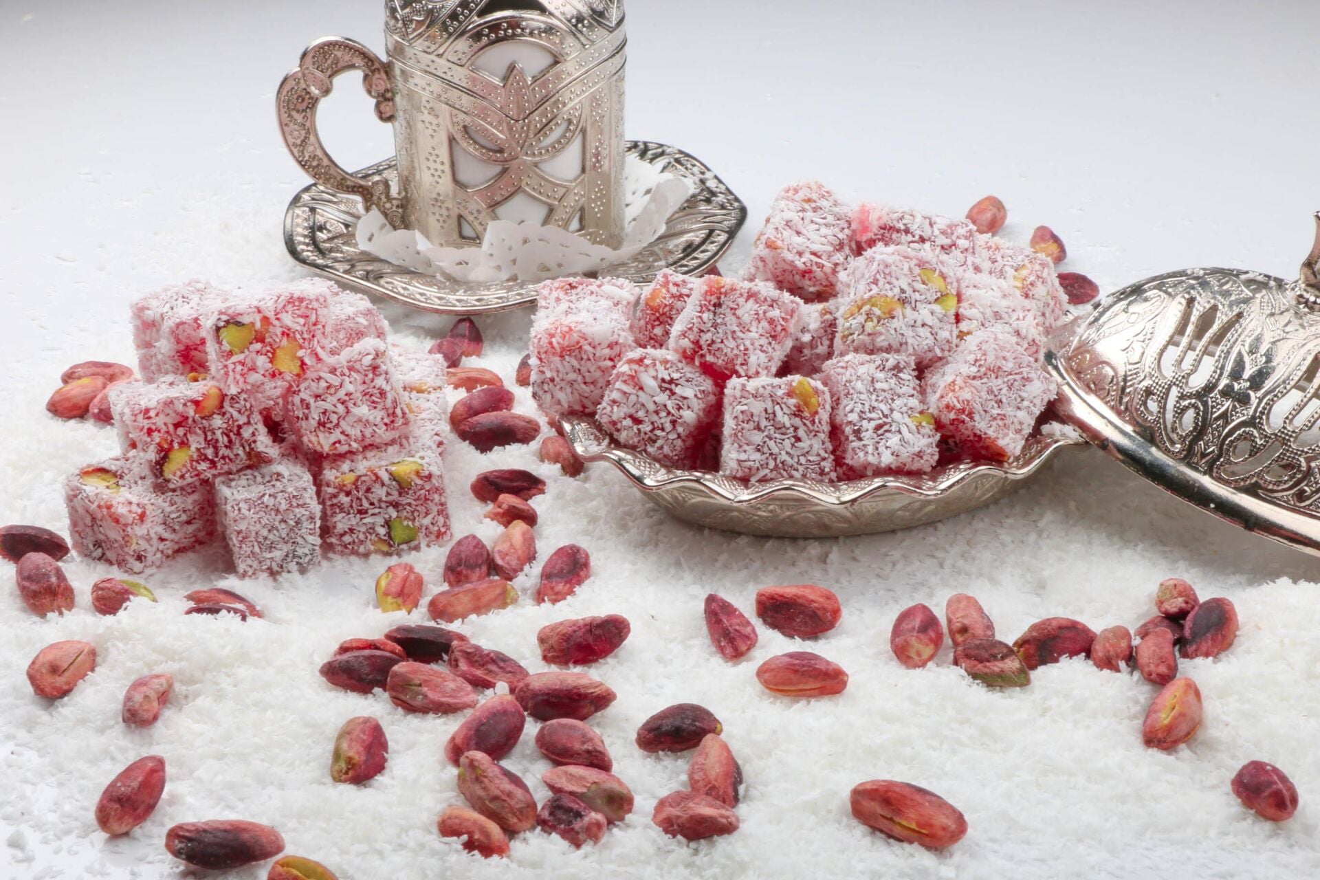 Haluk Aydın Nuts Double Roasted Pomegranate Flavored Turkish Delight 700 G