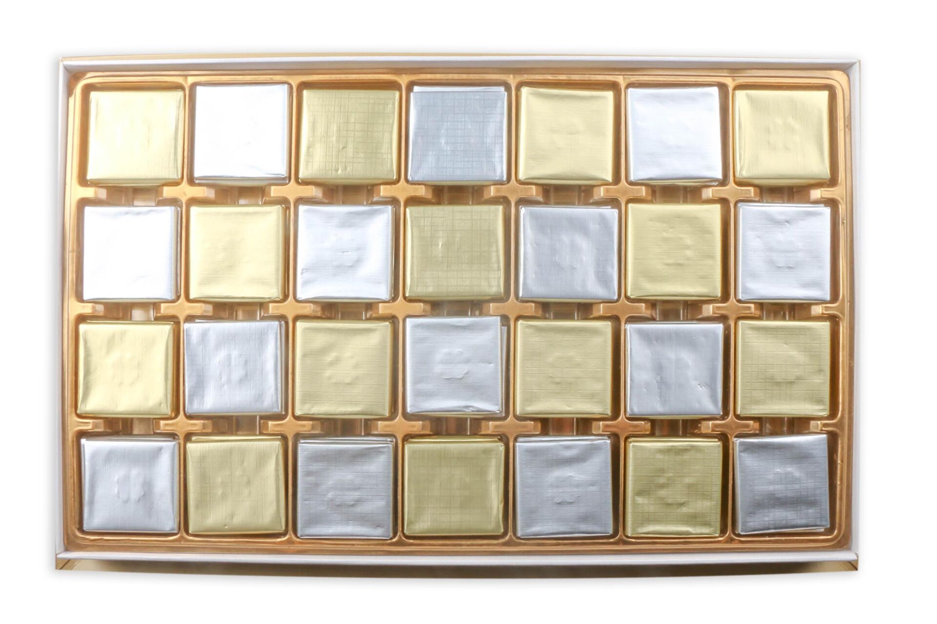 Haluk Aydın Kuruyemiş Yaldızlı Sütlü Madlen Çikolata 580 G